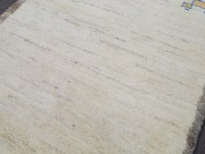 画像10: 新品 ペルシャ ギャッベ 玄関 マット 90cm サイズ 91 x 61 cm C104 肉厚 ウール ハンドメイド ギャベ 手織り トライバル ラグ 天然 敷物 カーペット クリーム 灰 動物 生命の樹 玄関ドアマットのアクセントに (10)