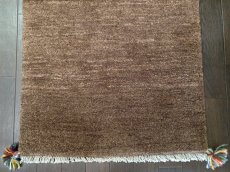 画像7: 新品 ペルシャ ギャッベ 玄関 マット 90cm サイズ 86 x 59 cm C95 肉厚 ウール ハンドメイド ギャベ 手織り トライバル ラグ 天然 敷物 カーペット 茶 オレンジ 鹿 生命の木 玄関ドアマットのアクセントに (7)