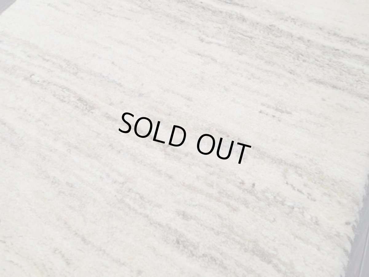 画像11: 新品 ペルシャ ギャッベ 玄関 マット 90cm サイズ 91 x 57 cm C110 肉厚 ウール ハンドメイド ギャベ 手織り トライバル ラグ 天然 敷物 カーペット 生成り クリーム 赤 動物 生命の樹 玄関ドアマットのアクセントに (11)