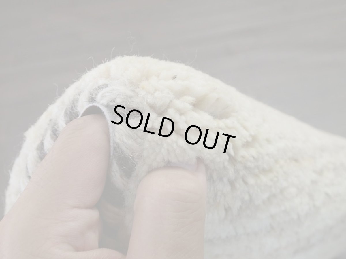 画像16: 新品 ペルシャ ギャッベ 玄関 マット 90cm サイズ 91 x 57 cm C110 肉厚 ウール ハンドメイド ギャベ 手織り トライバル ラグ 天然 敷物 カーペット 生成り クリーム 赤 動物 生命の樹 玄関ドアマットのアクセントに (16)