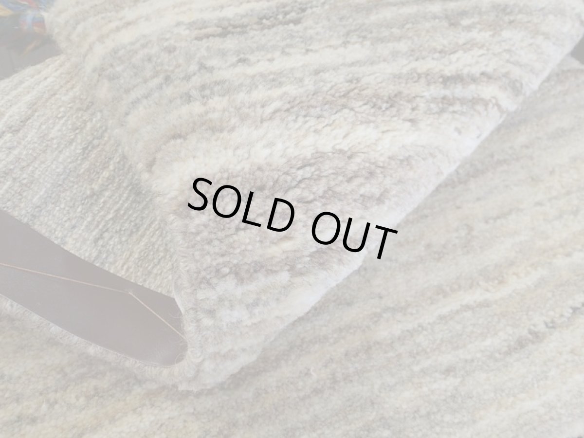 画像16: 新品 ペルシャ ギャッベ 玄関 マット 90cm サイズ 87 x 62 cm C111 肉厚 ウール ハンドメイド ギャベ 手織り トライバル ラグ 天然 敷物 カーペット 生成り クリーム 赤 動物 生命の樹 玄関ドアマットのアクセントに (16)