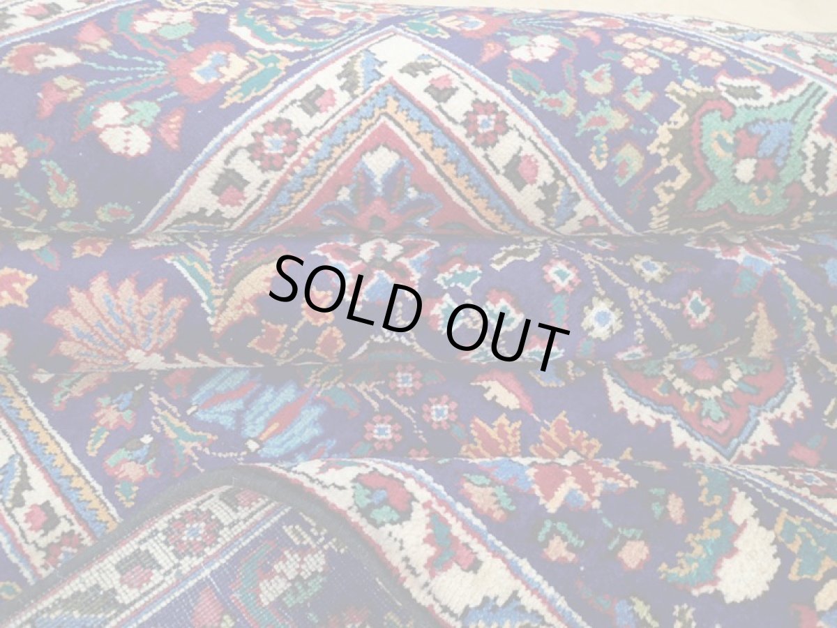 画像14: 良品 オールド ペルシャ 絨毯 タブリーズ リビング ダイニング 大判 3m 6畳 3人掛けソファ サイズ  305 x 205 cm z156 手織り トライバル ラグ 天然 ウール 敷物 マット カーペット 青 メダリオン 草木 花 柄 ヴィンテージ ビンテージ OLD (14)