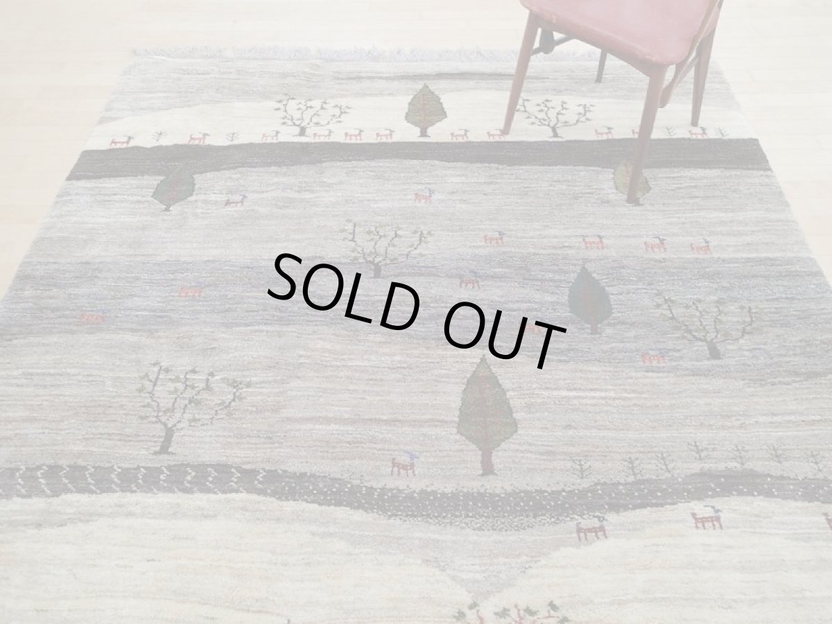 画像6: 新品 ペルシャ ギャッベ 2.5m リビング ダイニング 3帖 3人掛けソファ サイズ 250 x 210 cm n3 ハンドメイド ギャベ 手織り トライバル ラグ 天然 ウール 敷物 マット カーペット クリーム 茶 灰 動物 鹿 風景 (6)