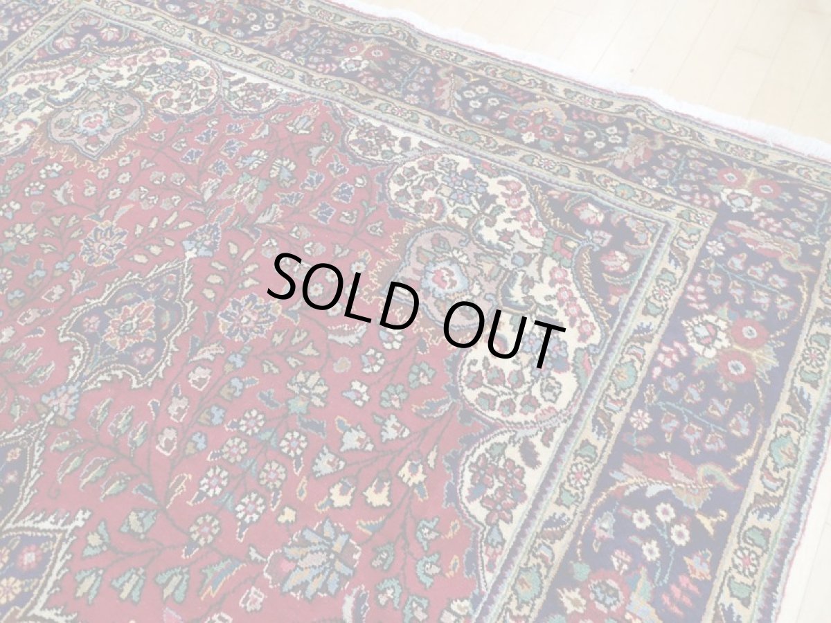 画像8: 良品 オールド ペルシャ 絨毯 タブリーズ リビング ダイニング 大判 3m 6畳 3人掛けソファ サイズ  310 x 205 cm z122 手織り トライバル ラグ 天然 ウール 敷物 マット カーペット 赤 メダリオン 草木 花 柄 ヴィンテージ ビンテージ OLD (8)