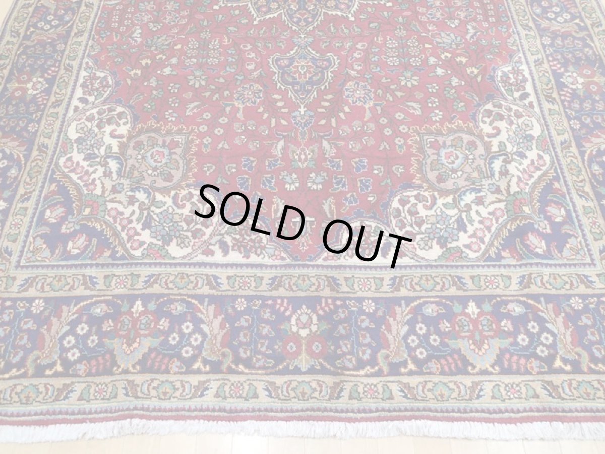 画像7: 良品 オールド ペルシャ 絨毯 タブリーズ リビング ダイニング 大判 3m 6畳 3人掛けソファ サイズ  310 x 205 cm z122 手織り トライバル ラグ 天然 ウール 敷物 マット カーペット 赤 メダリオン 草木 花 柄 ヴィンテージ ビンテージ OLD (7)