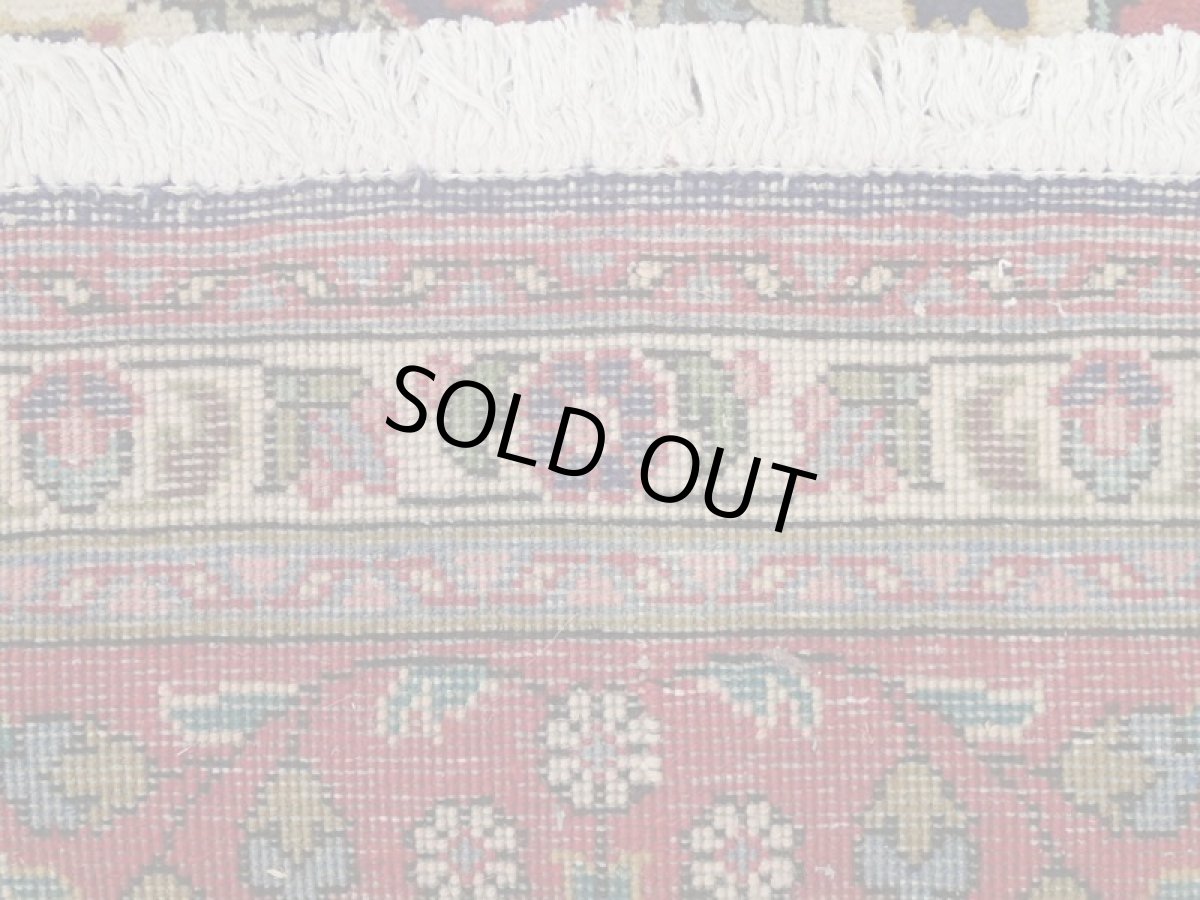 画像15: 良品 オールド ペルシャ 絨毯 タブリーズ リビング ダイニング 大判 3.5m 6畳 3人掛けソファ サイズ  344 x 251 cm z104 手織り トライバル ラグ 天然 ウール 敷物 マット カーペット 赤 紺 メダリオン 草木 花 柄 ヴィンテージ ビンテージ OLD (15)