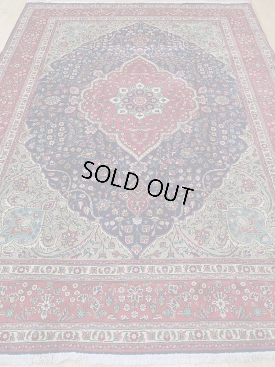 画像6: 良品 オールド ペルシャ 絨毯 タブリーズ リビング ダイニング 大判 3.5m 6畳 3人掛けソファ サイズ  344 x 251 cm z104 手織り トライバル ラグ 天然 ウール 敷物 マット カーペット 赤 紺 メダリオン 草木 花 柄 ヴィンテージ ビンテージ OLD (6)