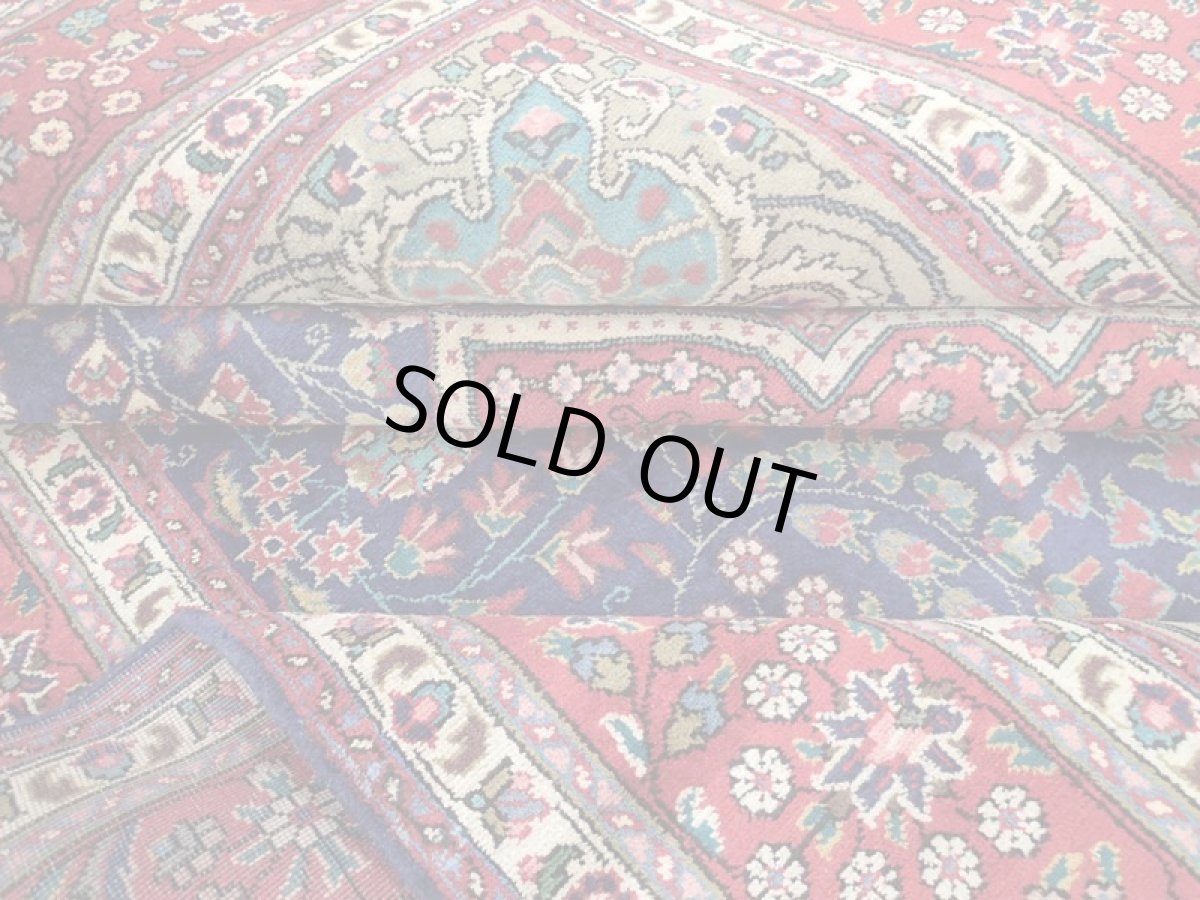 画像14: 良品 オールド ペルシャ 絨毯 タブリーズ リビング ダイニング 大判 3.5m 6畳 3人掛けソファ サイズ  344 x 251 cm z104 手織り トライバル ラグ 天然 ウール 敷物 マット カーペット 赤 紺 メダリオン 草木 花 柄 ヴィンテージ ビンテージ OLD (14)