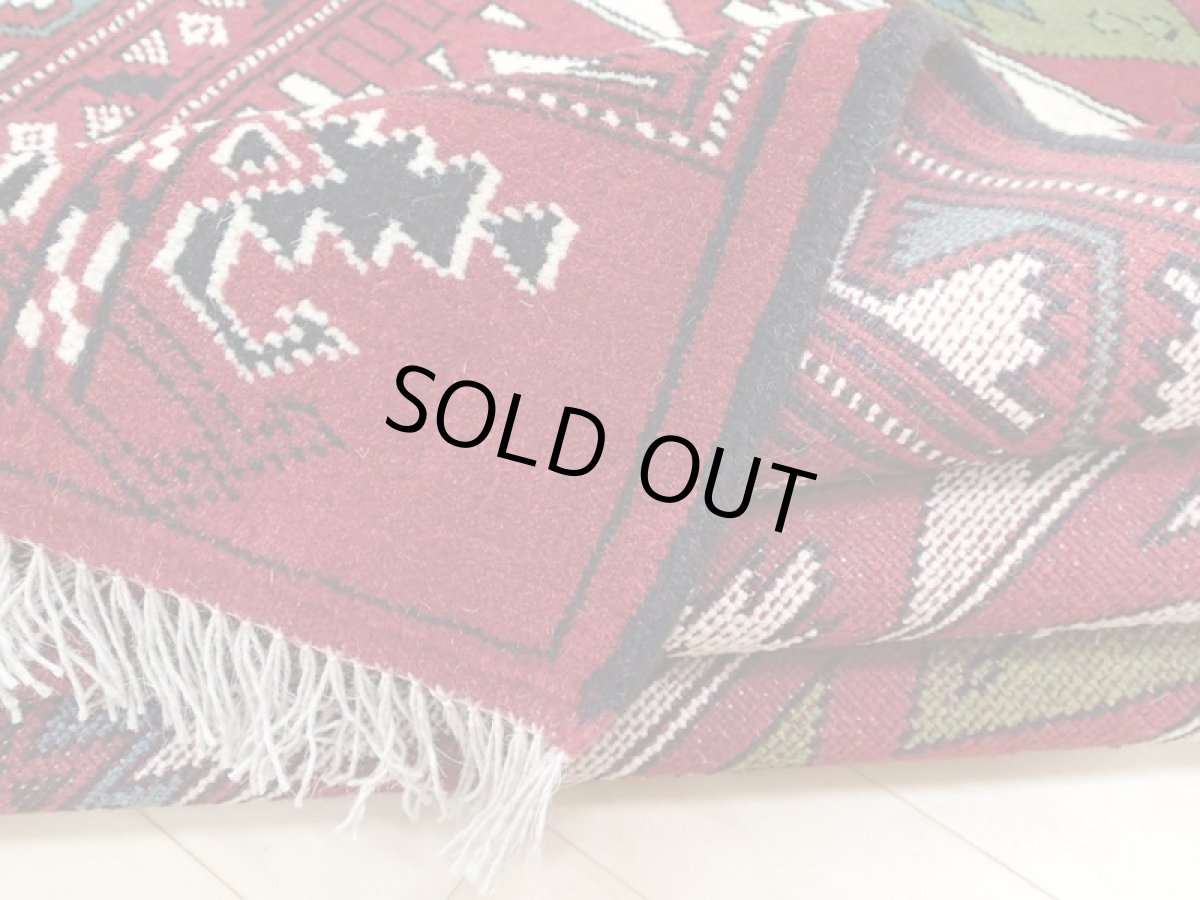 画像17: 新品 ペルシャ 絨毯 トルクメン リビング センター サイズ 2m 6畳 2人掛け ソファ サイズ 190 x 130 cm z180 ウール 天然 手織り トライバル ラグ 敷物 マット カーペット クリーム 民族 柄 ベッドサイドにもおすすめのサイズ (17)