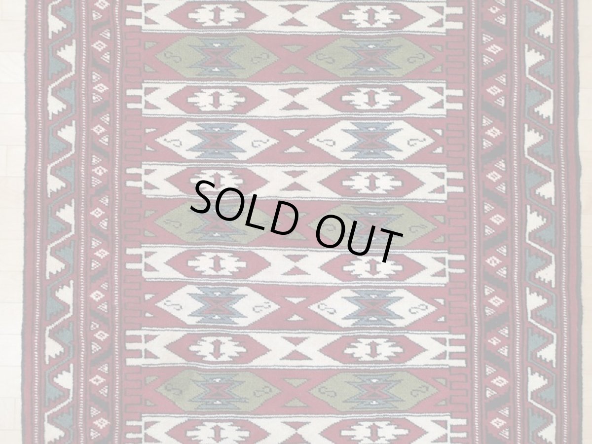 画像7: 新品 ペルシャ 絨毯 トルクメン リビング センター サイズ 2m 6畳 2人掛け ソファ サイズ 190 x 130 cm z180 ウール 天然 手織り トライバル ラグ 敷物 マット カーペット クリーム 民族 柄 ベッドサイドにもおすすめのサイズ (7)