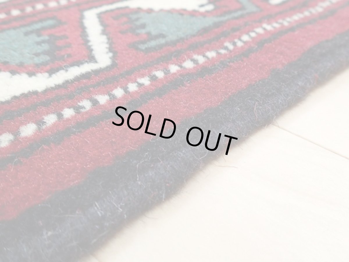 画像15: 新品 ペルシャ 絨毯 トルクメン リビング センター サイズ 2m 6畳 2人掛け ソファ サイズ 190 x 130 cm z180 ウール 天然 手織り トライバル ラグ 敷物 マット カーペット クリーム 民族 柄 ベッドサイドにもおすすめのサイズ (15)