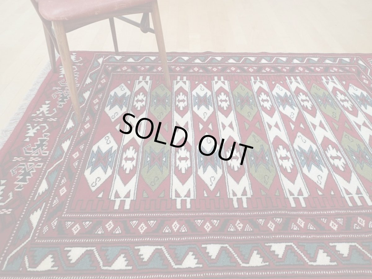 画像2: 新品 ペルシャ 絨毯 トルクメン リビング センター サイズ 2m 6畳 2人掛け ソファ サイズ 190 x 130 cm z180 ウール 天然 手織り トライバル ラグ 敷物 マット カーペット クリーム 民族 柄 ベッドサイドにもおすすめのサイズ (2)