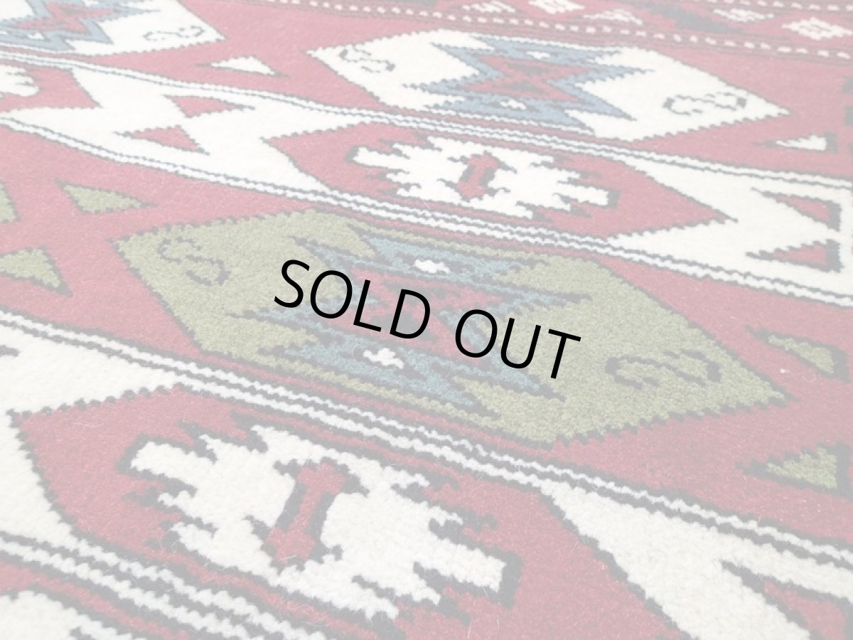 画像13: 新品 ペルシャ 絨毯 トルクメン リビング センター サイズ 2m 6畳 2人掛け ソファ サイズ 190 x 130 cm z180 ウール 天然 手織り トライバル ラグ 敷物 マット カーペット クリーム 民族 柄 ベッドサイドにもおすすめのサイズ (13)