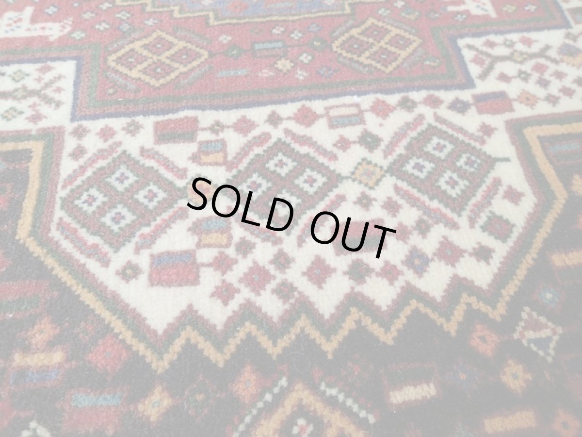 画像12: 新品 ペルシャ 絨毯 ハマダン 玄関 ドア マット サイズ 96 x 80 cm 13 ウール 天然 手織り トライバル ラグ 敷物 カーペット ブラック ネイビー 生成り 民族 動物 柄 (12)