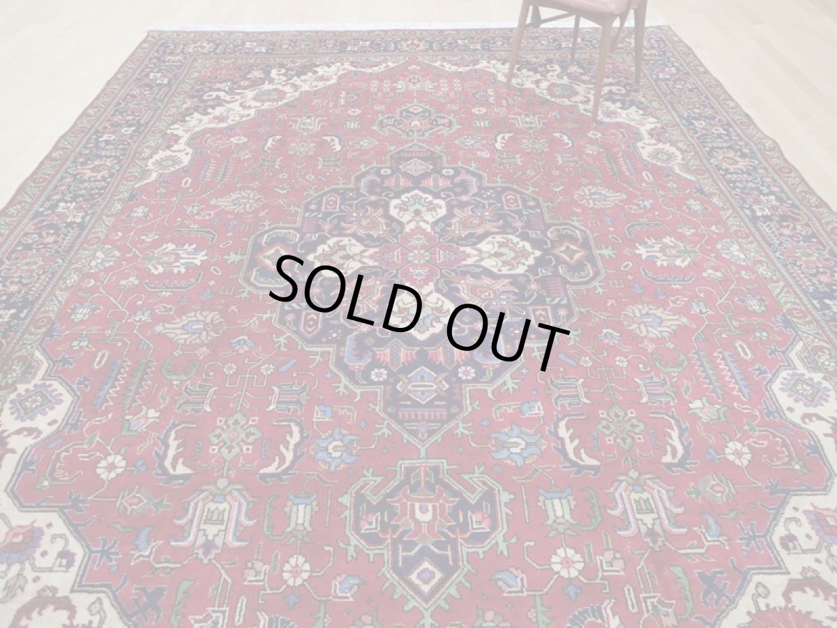 画像8: 良品 オールド ペルシャ 絨毯 タブリーズ リビング ダイニング 大判 4m 10畳 3人掛け コーナーソファ サイズ  387 x 285 cm z101 手織り トライバル ラグ 天然 ウール 敷物 マット カーペット 赤 メダリオン 草木 花 柄 ヴィンテージ ビンテージ OLD (8)