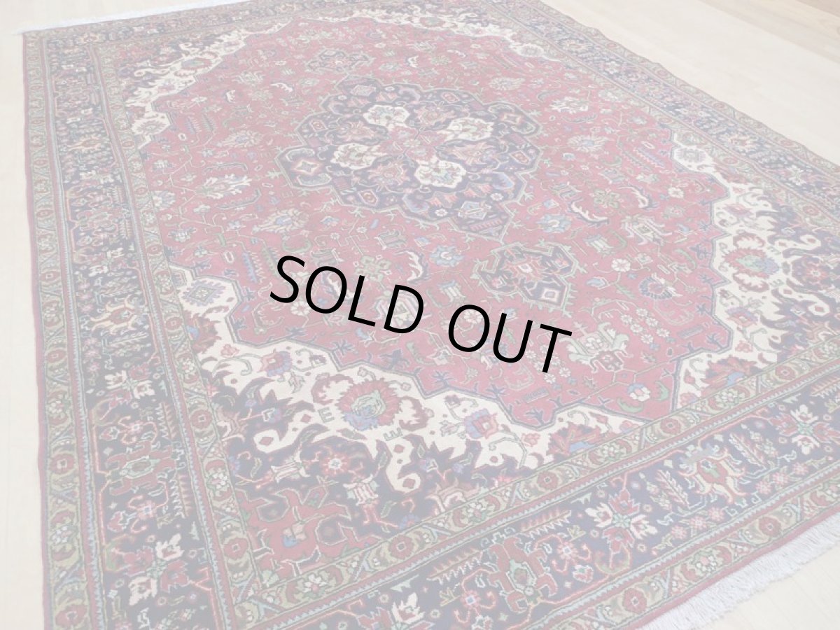 画像6: 良品 オールド ペルシャ 絨毯 タブリーズ リビング ダイニング 大判 4m 10畳 3人掛け コーナーソファ サイズ  387 x 285 cm z101 手織り トライバル ラグ 天然 ウール 敷物 マット カーペット 赤 メダリオン 草木 花 柄 ヴィンテージ ビンテージ OLD (6)