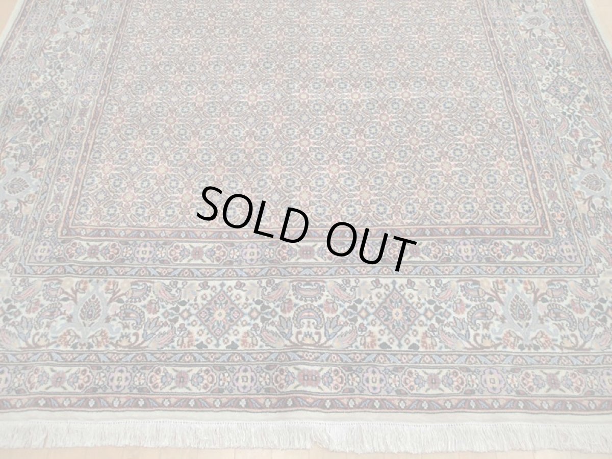 画像9: 新品 ペルシャ 絨毯 ビジャー(ムード) リビング ダイニング サイズ 3m 3畳 3人掛け ソファ サイズ 300 x 192 cm z131 ウール シルク 天然 手織り トライバル ラグ 敷物 マット カーペット クリーム マヒ 柄 (9)