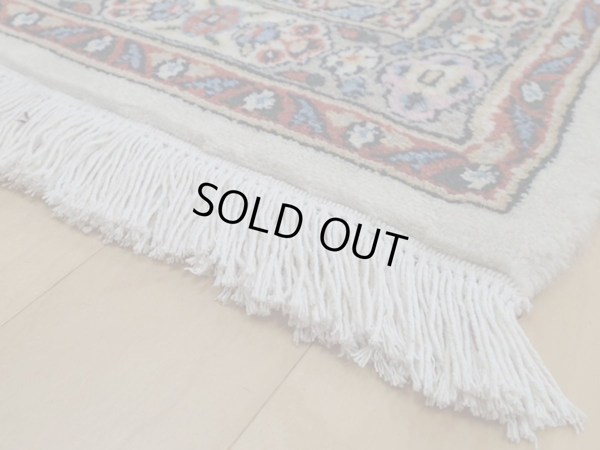 画像13: 新品 ペルシャ 絨毯 ビジャー(ムード) リビング ダイニング サイズ 3m 3畳 3人掛け ソファ サイズ 300 x 192 cm z131 ウール シルク 天然 手織り トライバル ラグ 敷物 マット カーペット クリーム マヒ 柄 (13)