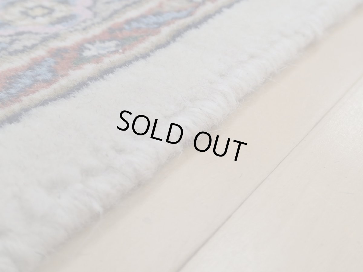 画像14: 新品 ペルシャ 絨毯 ビジャー(ムード) リビング ダイニング サイズ 3m 3畳 3人掛け ソファ サイズ 300 x 192 cm z131 ウール シルク 天然 手織り トライバル ラグ 敷物 マット カーペット クリーム マヒ 柄 (14)