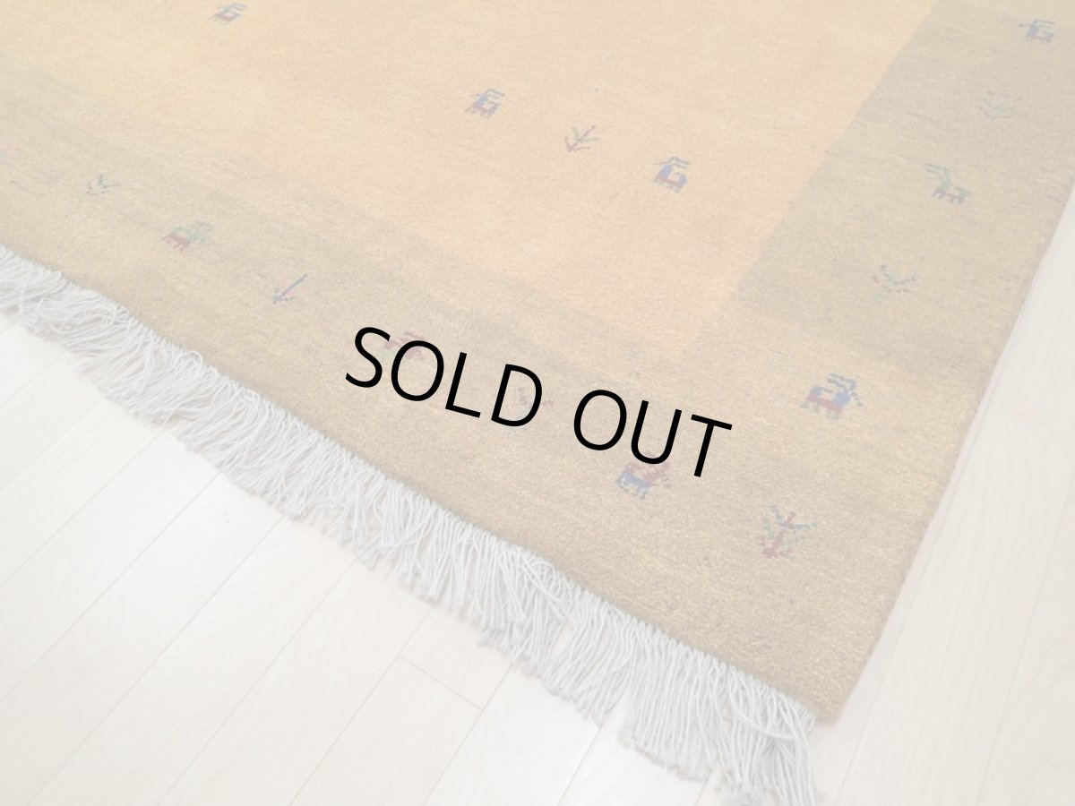 画像9: 新品 ペルシャ ギャッベ 2m リビング 3畳 2〜3人掛けソファ サイズ 200 x 158 cm 19 肉厚 ウール ギャベ 手織り 天然 ハンドメイド ラグ 絨毯 カーペット 黄 木 動物 柄 (9)