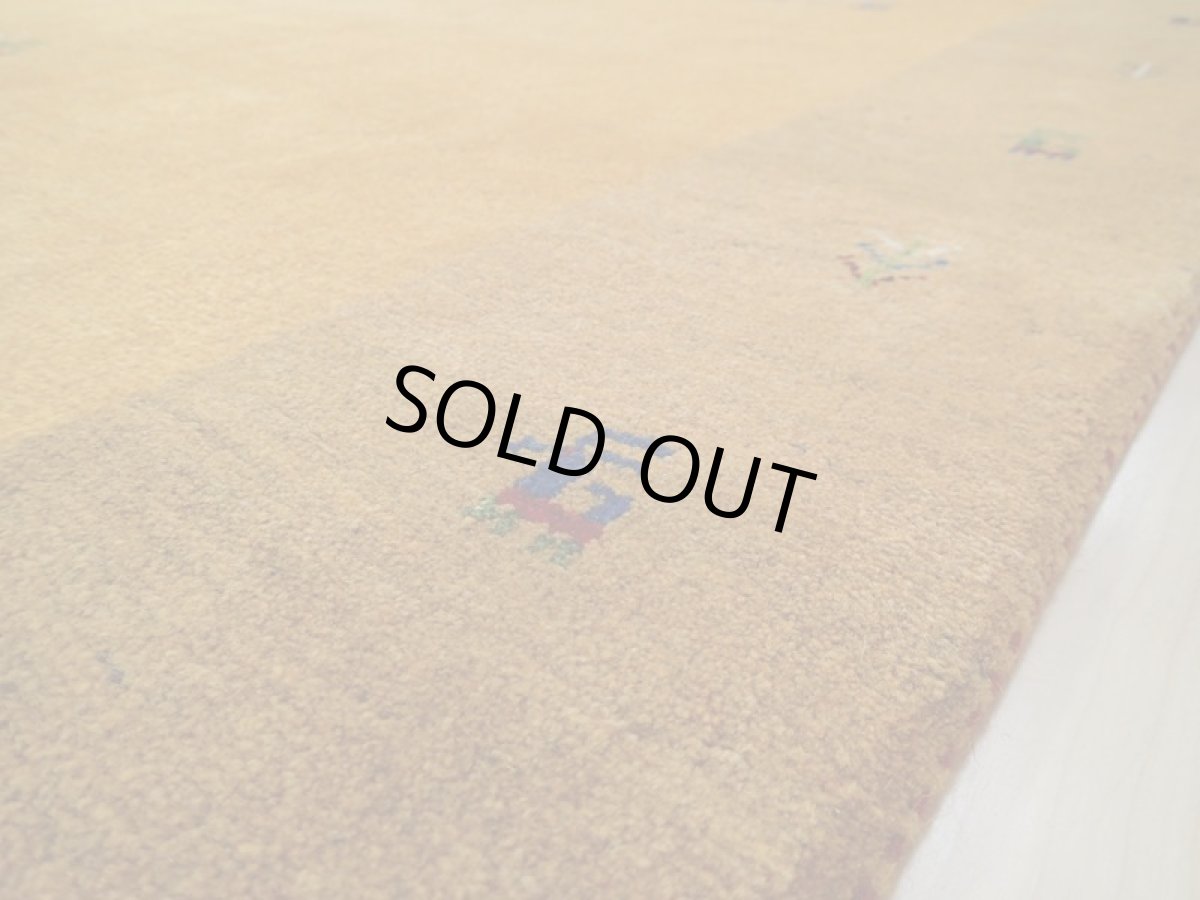 画像10: 新品 ペルシャ ギャッベ 2m リビング 3畳 2〜3人掛けソファ サイズ 200 x 158 cm 19 肉厚 ウール ギャベ 手織り 天然 ハンドメイド ラグ 絨毯 カーペット 黄 木 動物 柄 (10)