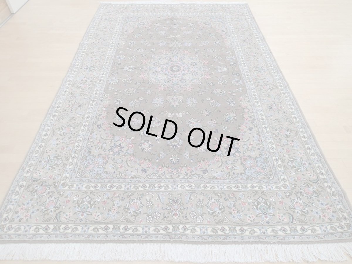 画像4: 新品 ペルシャ 絨毯 カシャーン リビング ダイニング サイズ 3.2m 6畳程度 3人掛け ソファ サイズ 318 x 197 cm 157 肉厚 ウール 天然 手織り トライバル ラグ 敷物 マット カーペット ブラウン グレー ピンク 茶 灰 (4)