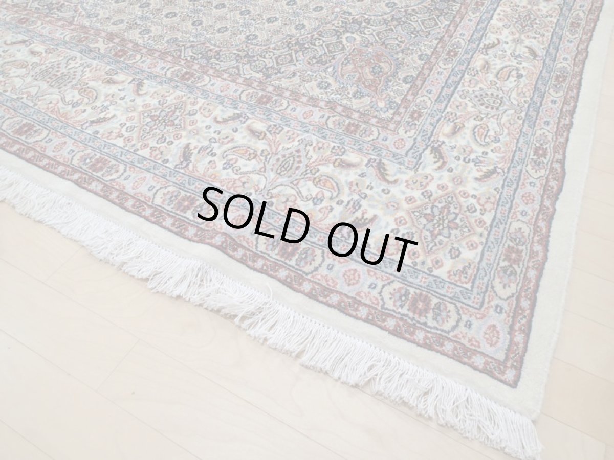 画像11: 新品 ペルシャ 絨毯 ビジャー(ムード) リビング ダイニング サイズ 3.2m 6畳 3人掛け ソファ サイズ 315 x 196 cm z126 ウール 天然 手織り トライバル ラグ 敷物 マット カーペット クリーム マヒ ヘラティ 柄 (11)