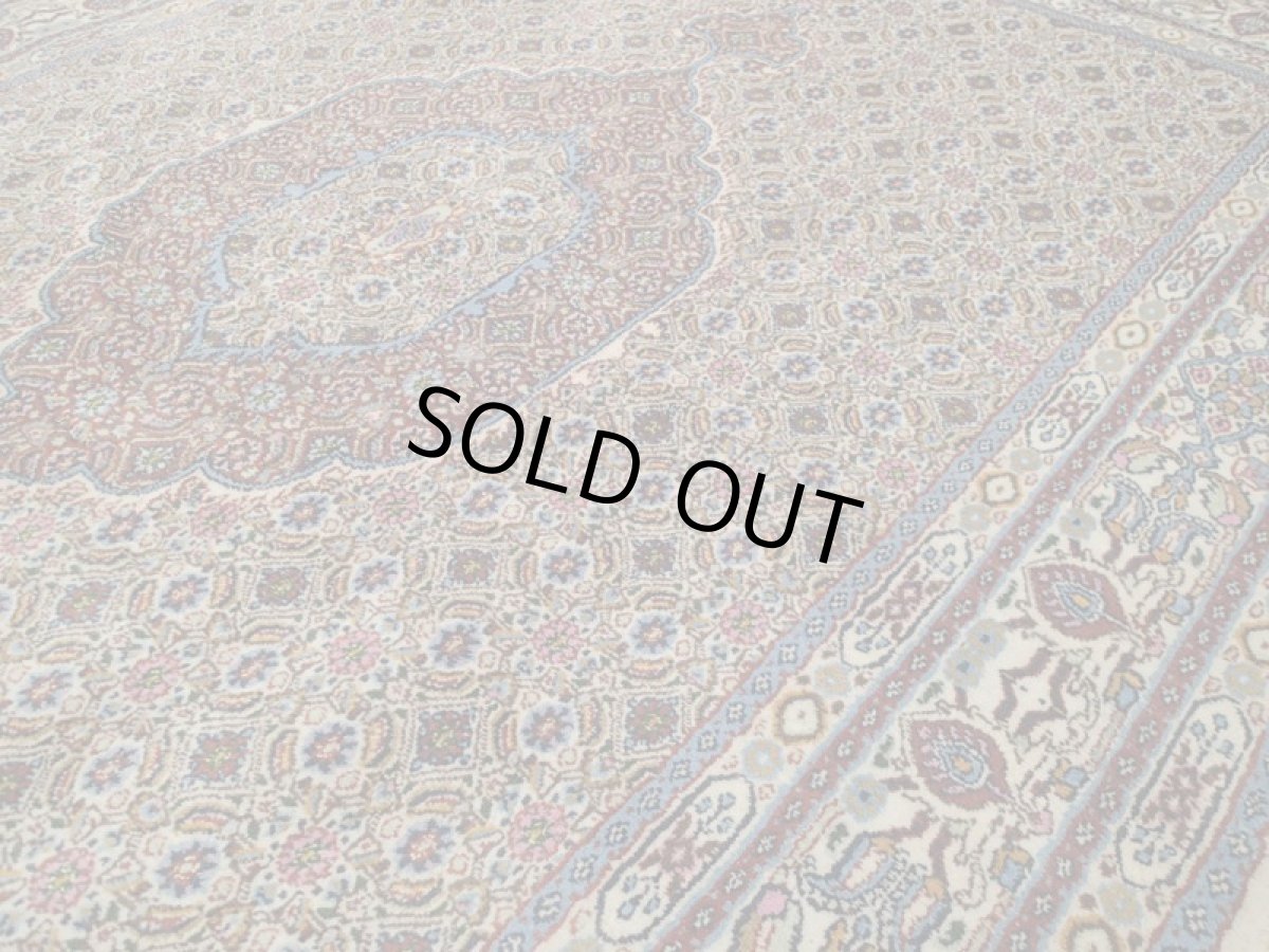 画像9: 新品 ペルシャ 絨毯 ビジャー(ムード) リビング センター サイズ 2m 3帖 2人掛け ソファ サイズ 197 x 144 cm z105 ウール シルク 天然 手織り トライバル ラグ 敷物 マット カーペット クリーム メダリオン マヒ 柄 ベッドサイドにもおすすめのサイズ (9)