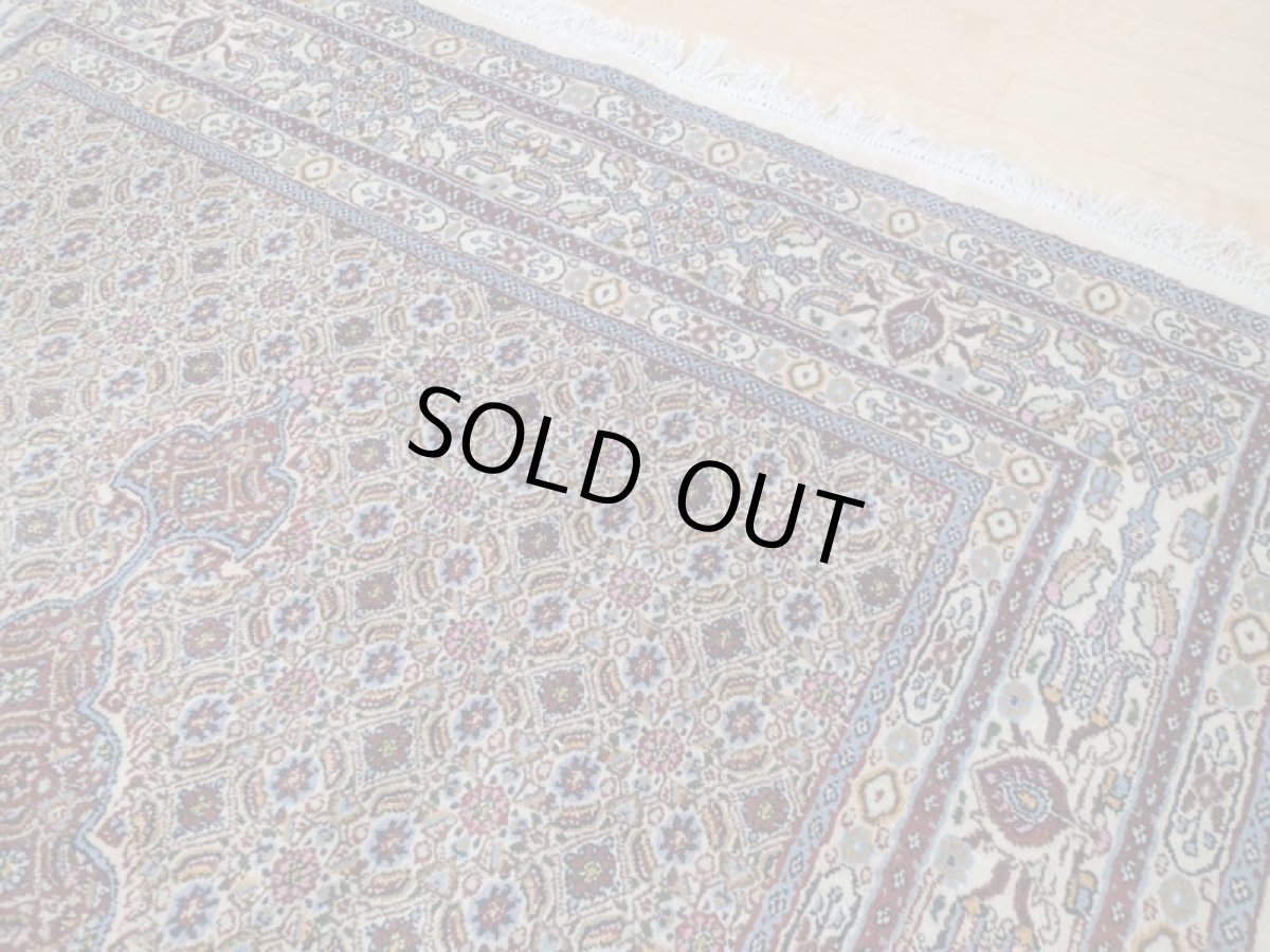 画像8: 新品 ペルシャ 絨毯 ビジャー(ムード) リビング センター サイズ 2m 3帖 2人掛け ソファ サイズ 197 x 144 cm z105 ウール シルク 天然 手織り トライバル ラグ 敷物 マット カーペット クリーム メダリオン マヒ 柄 ベッドサイドにもおすすめのサイズ (8)