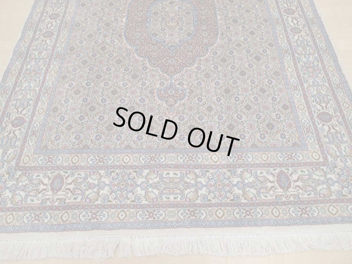 画像7: 新品 ペルシャ 絨毯 ビジャー(ムード) リビング センター サイズ 2m 3帖 2人掛け ソファ サイズ 197 x 144 cm z105 ウール シルク 天然 手織り トライバル ラグ 敷物 マット カーペット クリーム メダリオン マヒ 柄 ベッドサイドにもおすすめのサイズ (7)