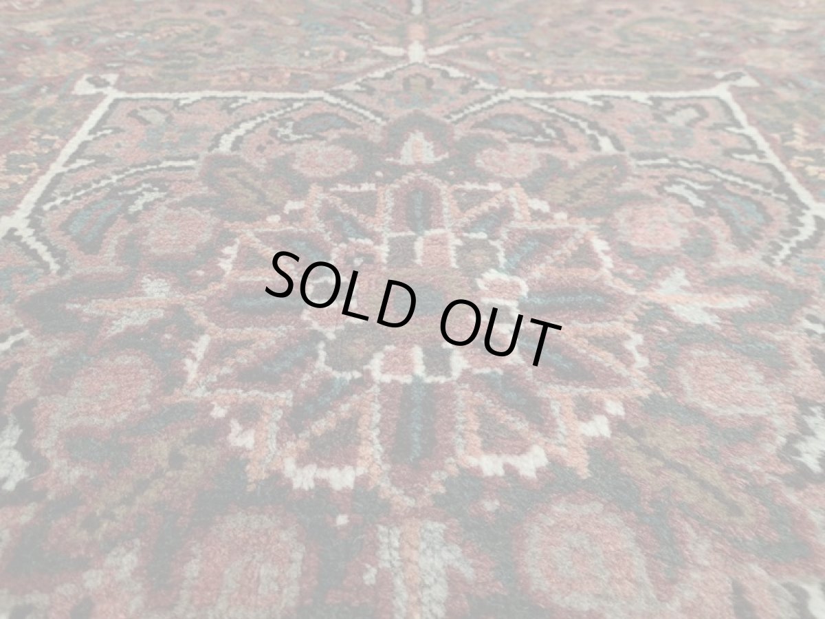 画像11: 良品 オールド ペルシャ 絨毯 ゲラバン リビング ダイニング 大判 3m 6畳 3人掛けソファ サイズ  295 x 207 cm z217 肉厚 ウール 天然 手織り トライバル ラグ 敷物 マット カーペット 茶 グレー メダリオン ヴィンテージ ビンテージ (11)