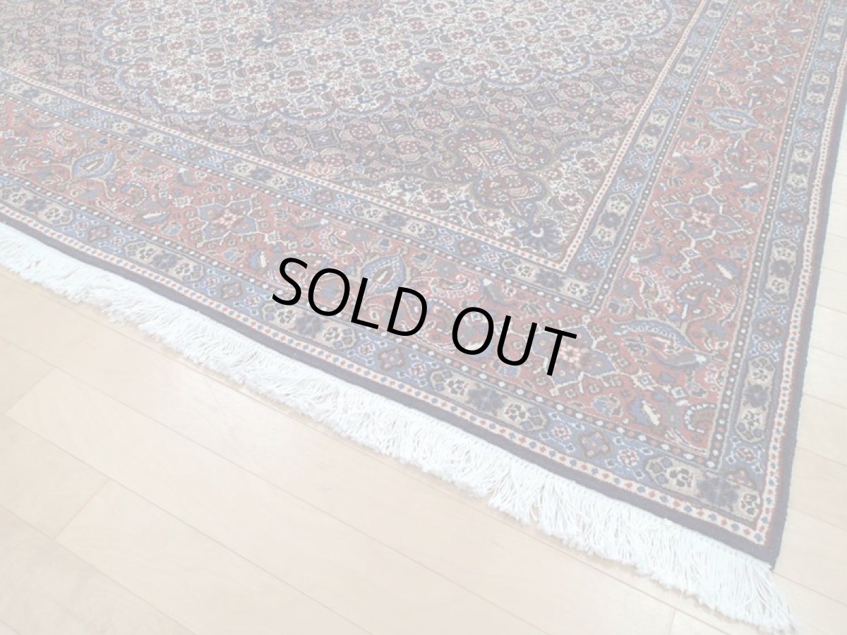 画像9: 新品 ペルシャ 絨毯 ムード リビング ダイニング サイズ 3m 6畳 3人掛け ソファ サイズ 295 x 200 cm 152 ウール 天然 手織り トライバル ラグ 敷物 マット カーペット 紺 クリーム マヒ ヘラティ 柄 (9)