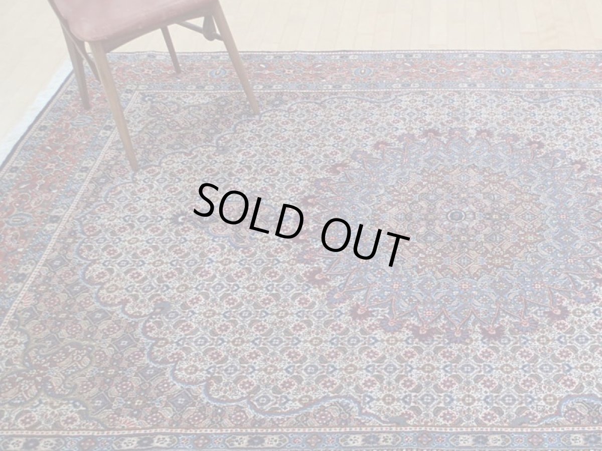 画像2: 新品 ペルシャ 絨毯 ムード リビング ダイニング サイズ 3m 6畳 3人掛け ソファ サイズ 295 x 200 cm 152 ウール 天然 手織り トライバル ラグ 敷物 マット カーペット 紺 クリーム マヒ ヘラティ 柄 (2)