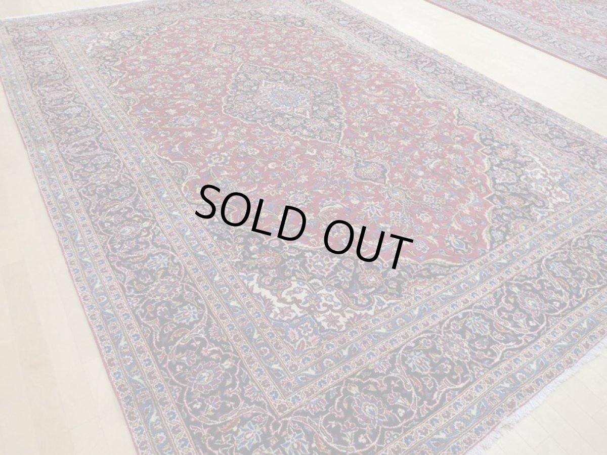 画像4: 美品 ペルシャ 絨毯 カシャーン リビング ダイニング 大判 3.8m 10畳 3人掛けソファ サイズ  375 x 265 cm z113 肉厚 ウール 手織り トライバル ラグ 天然 敷物 マット カーペット 赤 メダリオン ヴィンテージ ビンテージ (4)