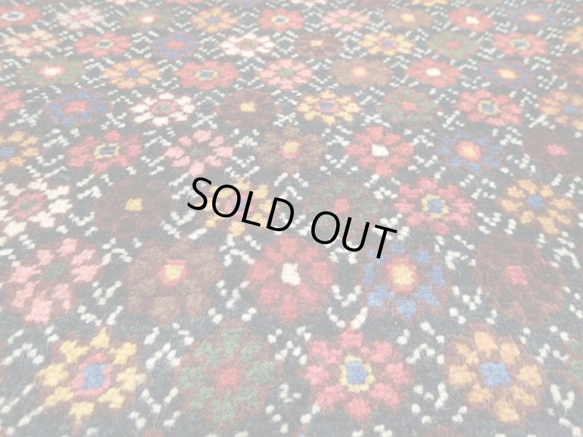 画像13: 新品同様 デッドストック 経年100年〜 ペルシャ 絨毯 バクティヤリ リビング ダイニング 大判 3.8m 10畳 3人掛けソファ サイズ 375 x 265 cm 170 天然 草木染 ウール 手織り トライバル ラグ 敷物 マット カーペット アンティーク ヴィンテージ ビンテージ (13)