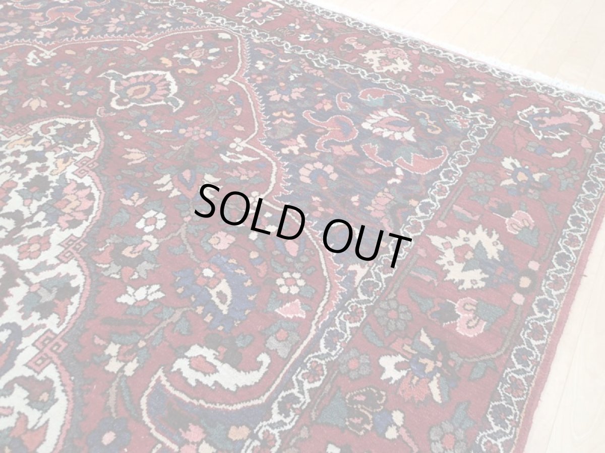 画像8: 良品 経年60年程度 ペルシャ 絨毯 バクティヤリ リビング ダイニング 大判 3m 6畳 3人掛けソファ サイズ 308 x 210 cm 153 天然 草木染 ウール 手織り トライバル ラグ 敷物 マット カーペット オールド アンティーク ヴィンテージ ビンテージ (8)