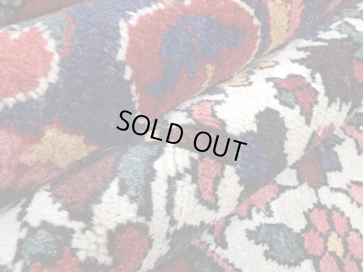 画像13: 良品 経年60年程度 ペルシャ 絨毯 バクティヤリ リビング ダイニング 大判 3m 6畳 3人掛けソファ サイズ 308 x 210 cm 153 天然 草木染 ウール 手織り トライバル ラグ 敷物 マット カーペット オールド アンティーク ヴィンテージ ビンテージ (13)