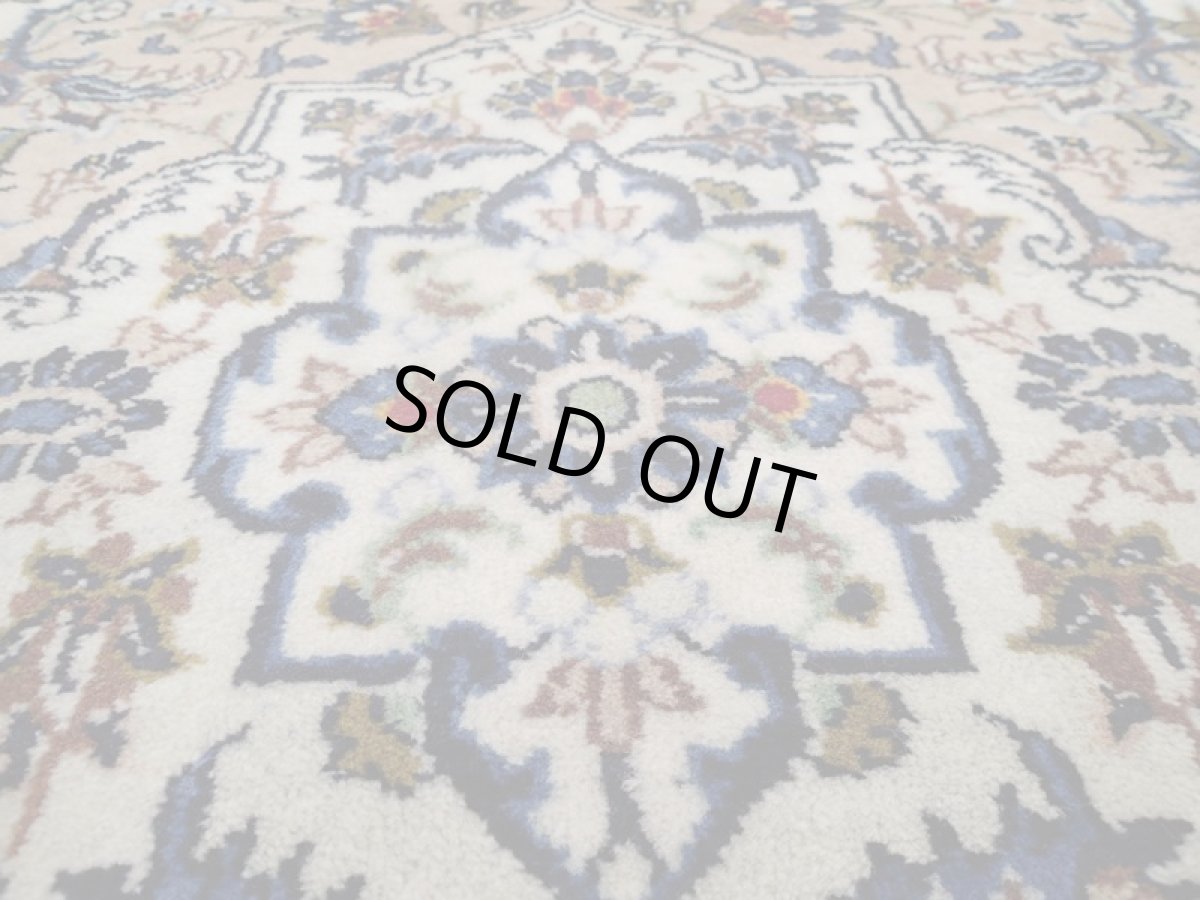 画像10: 良品 ペルシャ 絨毯 カシャーン リビング ダイニング 大判 4m 10畳 3人掛けソファ サイズ  407 x 304 cm z140 肉厚 ウール 手織り トライバル ラグ 天然 敷物 マット カーペット 生成り メダリオン ヴィンテージ ビンテージ (10)