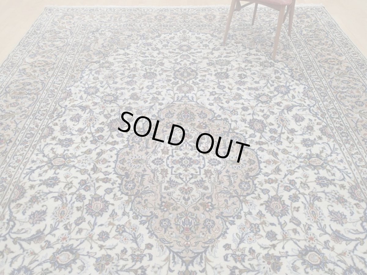 画像5: 良品 ペルシャ 絨毯 カシャーン リビング ダイニング 大判 4m 10畳 3人掛けソファ サイズ  407 x 304 cm z140 肉厚 ウール 手織り トライバル ラグ 天然 敷物 マット カーペット 生成り メダリオン ヴィンテージ ビンテージ (5)