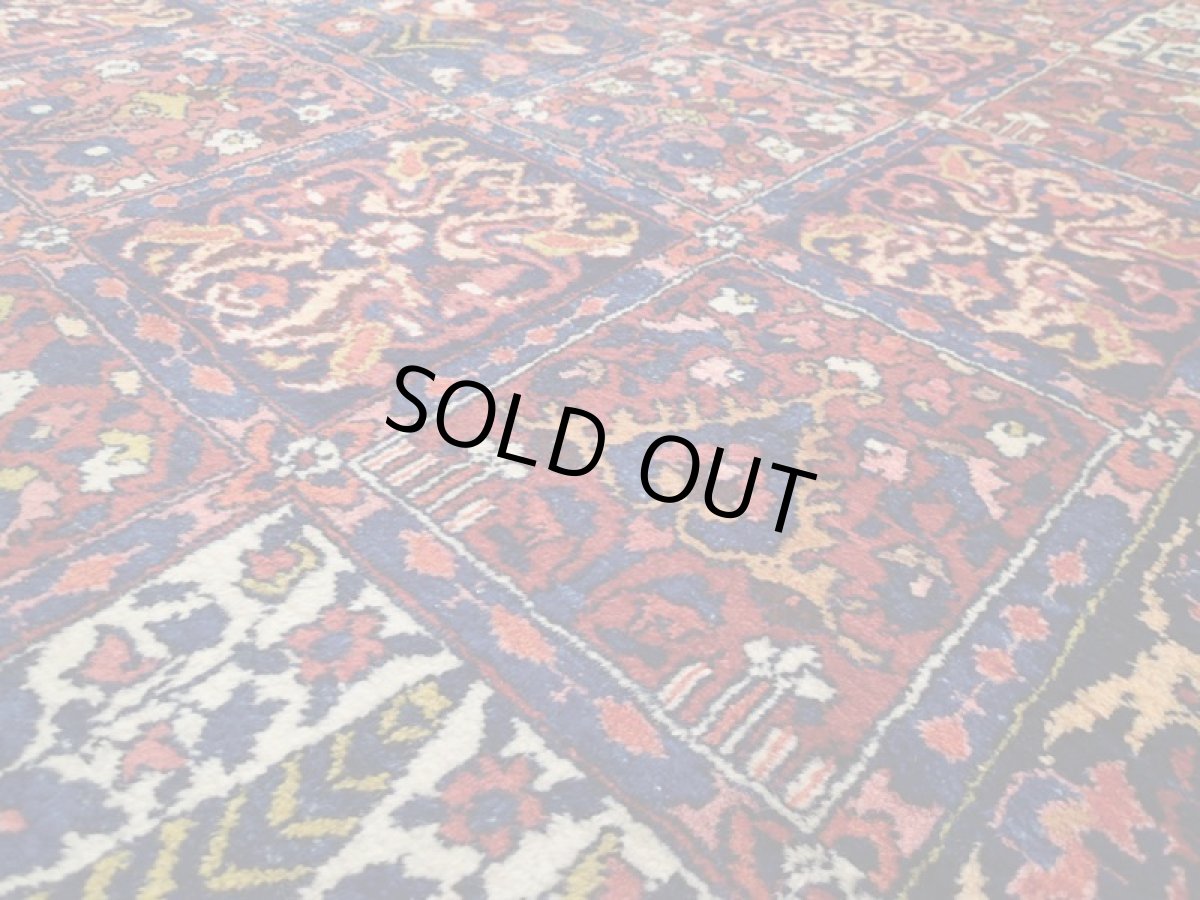 画像12: 良品 経年60年程度 ペルシャ 絨毯 バクティヤリ リビング ダイニング 大判 3m 6畳 3人掛けソファ サイズ 324 x 204 cm 174 天然 草木染 ウール 手織り トライバル ラグ 敷物 マット カーペット へシティ パネル ブロック 柄オールド アンティーク ヴィンテージ ビンテージ (12)