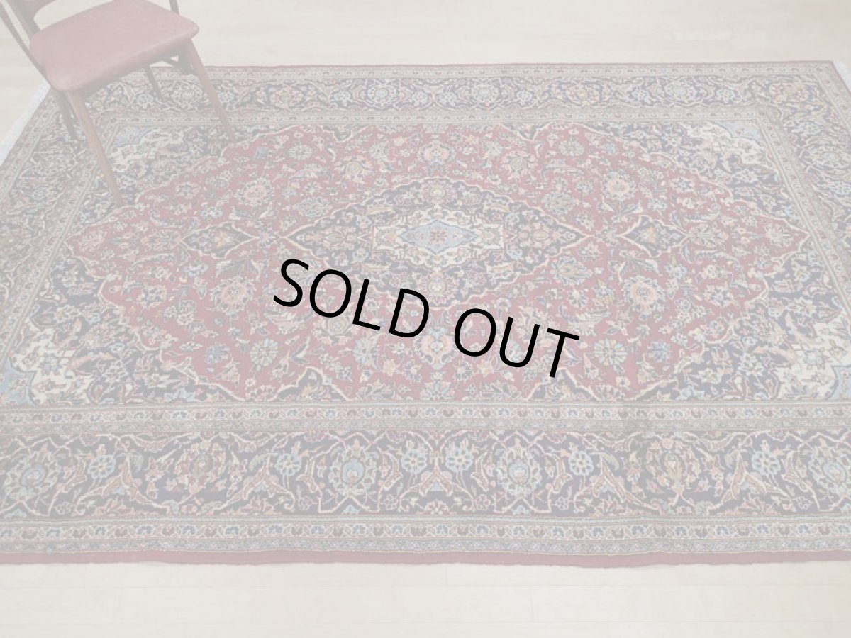 画像2: 良品 ペルシャ 絨毯 カシャーン リビング ダイニング 大判 3.2m 6畳 3人掛けソファ サイズ  322 x 202 cm z154 手織り トライバル ラグ 天然 ウール 敷物 マット カーペット 赤 オレンジ メダリオン ヴィンテージ ビンテージ (2)