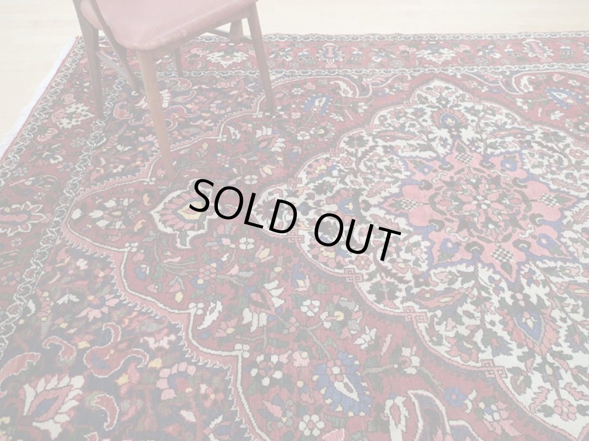 画像2: 良品 経年60年程度 ペルシャ 絨毯 バクティヤリ リビング ダイニング 大判 3m 6畳 3人掛けソファ サイズ 305 x 210 cm 154 天然 草木染 ウール 手織り トライバル ラグ 敷物 マット カーペット オールド アンティーク ヴィンテージ ビンテージ (2)