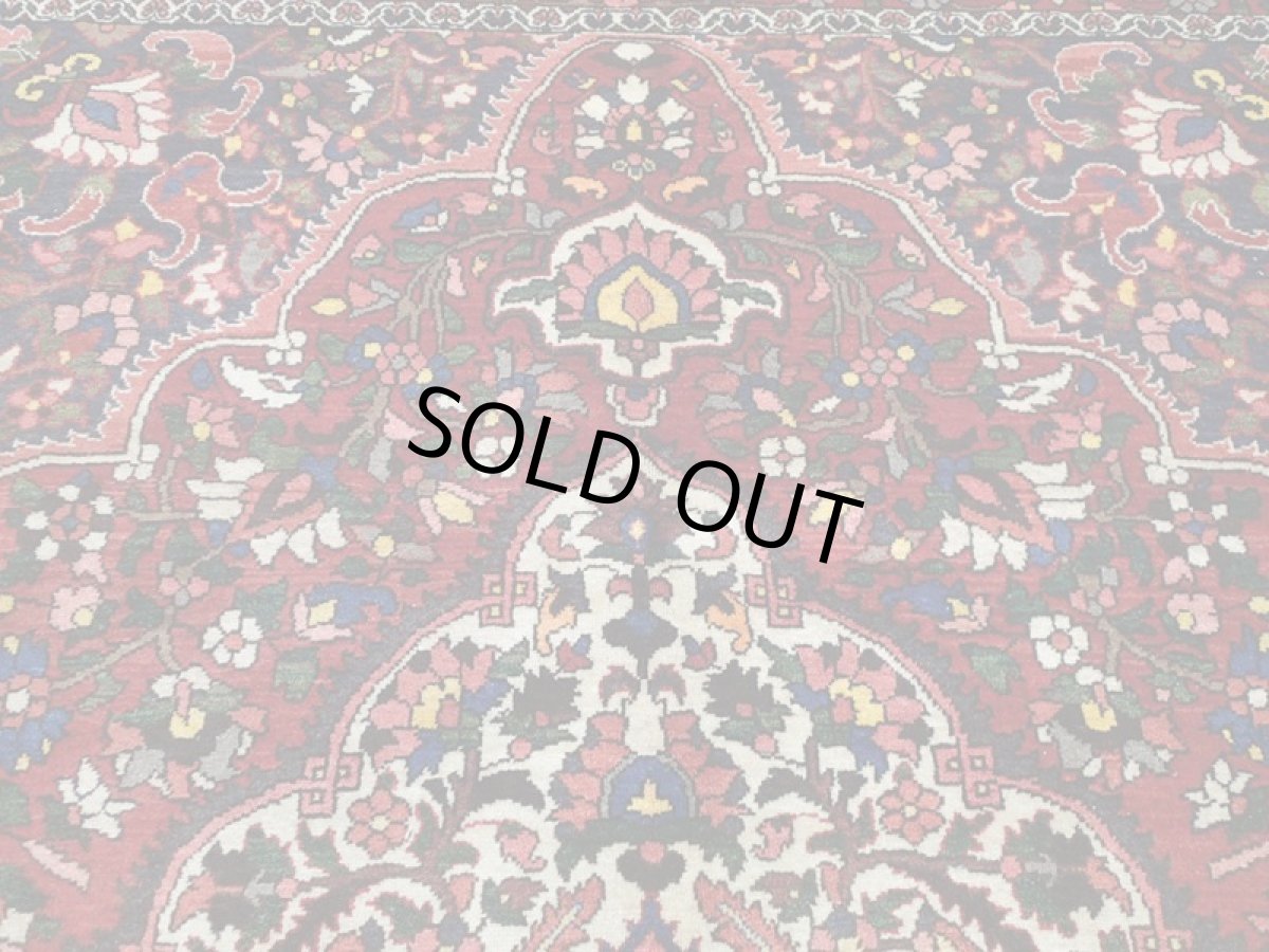 画像8: 良品 経年60年程度 ペルシャ 絨毯 バクティヤリ リビング ダイニング 大判 3m 6畳 3人掛けソファ サイズ 305 x 210 cm 154 天然 草木染 ウール 手織り トライバル ラグ 敷物 マット カーペット オールド アンティーク ヴィンテージ ビンテージ (8)