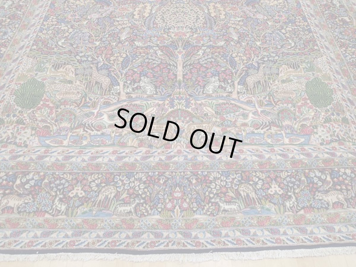 画像6: 極上美品 ペルシャ 絨毯 ケルマン 4m リビング ダイニング 13? 10帖 3人掛けソファ コーナーソファ 大判 サイズ 402 x 325 cm 200 天然 草木染 ウール 手織り トライバル ラグ ハンドメイド マット カーペット 紺 絨毯を埋め尽くす色鮮やかな花柄  ヴィンテージ ビンテージ (6)