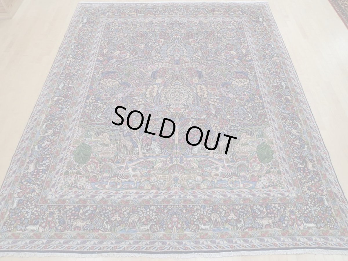 画像2: 極上美品 ペルシャ 絨毯 ケルマン 4m リビング ダイニング 13? 10帖 3人掛けソファ コーナーソファ 大判 サイズ 402 x 325 cm 200 天然 草木染 ウール 手織り トライバル ラグ ハンドメイド マット カーペット 紺 絨毯を埋め尽くす色鮮やかな花柄  ヴィンテージ ビンテージ (2)