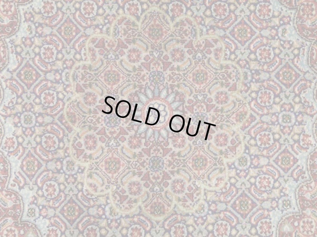 画像11: 極上美品 ペルシャ 絨毯 ムード リビング ダイニング サイズ 縦3.5m 8.5? 6畳 3人掛けソファ サイズ 356 x 240 cm 215 ウール シルク 天然 手織り トライバル ラグ 敷物 マット カーペット 紺 クリーム マヒ ヘラティ 柄 (11)