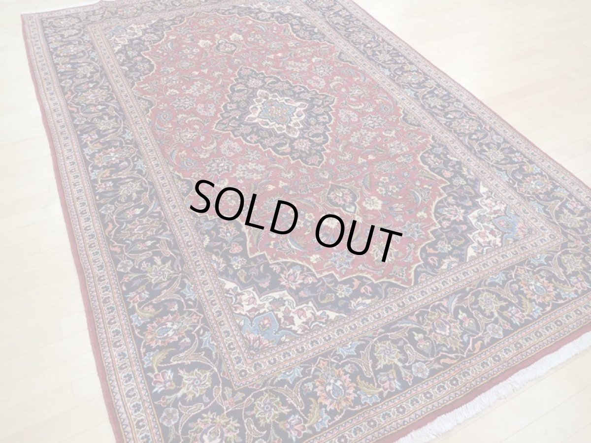 画像4: 良品 ペルシャ 絨毯 カシャーン リビング ダイニング 大判 縦3m 6? 6畳 3人掛けソファ サイズ  302 x 200 cm z114 手織り トライバル ラグ 天然 ウール 敷物 マット カーペット 赤 メダリオン ヴィンテージ ビンテージ (4)