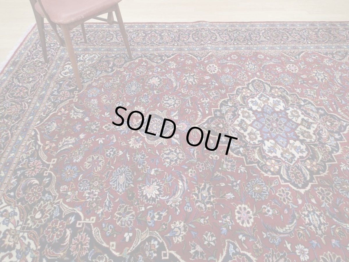 画像2: 良品 ペルシャ 絨毯 カシャーン リビング ダイニング 大判 縦3.7m 9.5? 8〜10畳 3人掛けソファ サイズ  365 x 260 cm z127 手織り トライバル ラグ 天然 ウール 敷物 マット カーペット 赤 メダリオン ヴィンテージ ビンテージ (2)