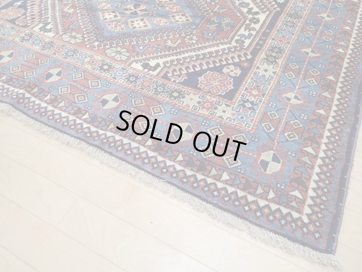 画像10: 新品 ペルシャ 絨毯 ヤラメ リビング ダイニング サイズ 縦2.5m 4? 3畳 2〜3人掛け ソファ サイズ 252 x 156 cm 197 天然 草木染 ウール 手織り トライバル ラグ 敷物 マット カーペット 部族絨毯 (10)