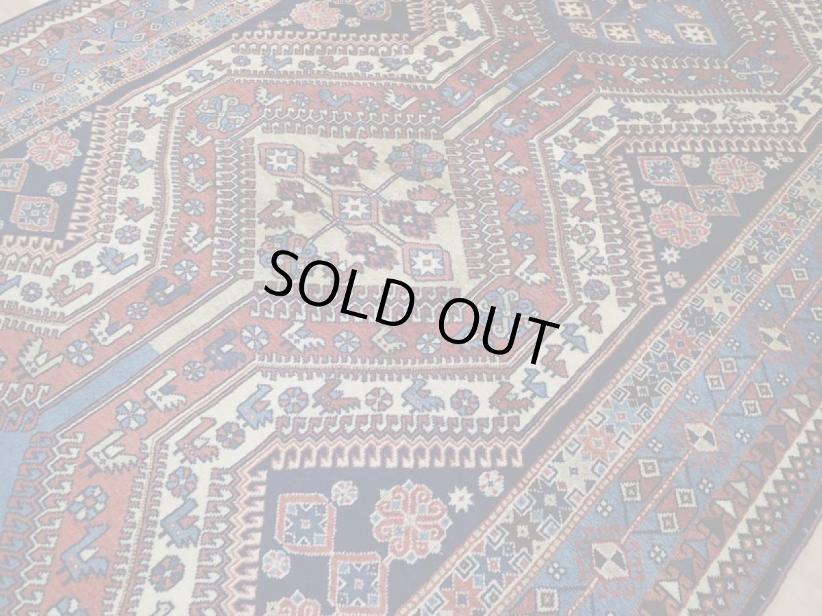 画像9: 新品 ペルシャ 絨毯 ヤラメ リビング ダイニング サイズ 縦2.5m 4? 3畳 2〜3人掛け ソファ サイズ 252 x 156 cm 197 天然 草木染 ウール 手織り トライバル ラグ 敷物 マット カーペット 部族絨毯 (9)